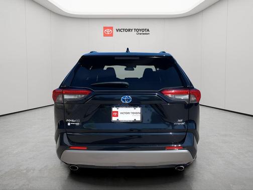 2023 Toyota RAV4 Hybrid SE