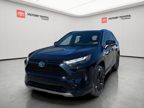 2023 Toyota RAV4 Hybrid SE