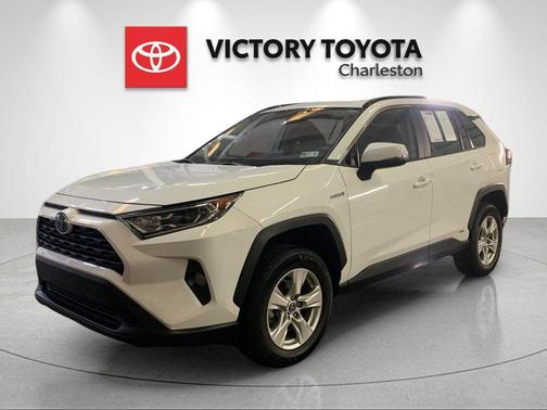 Super White 2019 Toyota RAV4 Hybrid XLE