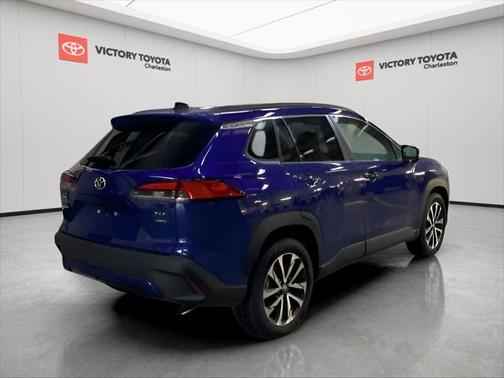 2025 Toyota Corolla Cross XLE