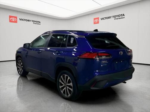 2025 Toyota Corolla Cross XLE