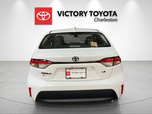 Ice 2026 Toyota Corolla LE