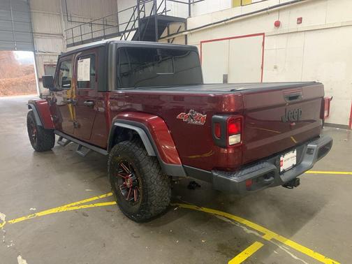2022 Jeep Gladiator Sport S