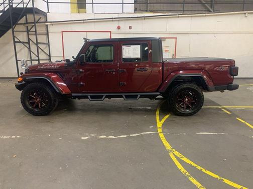 2022 Jeep Gladiator Sport S