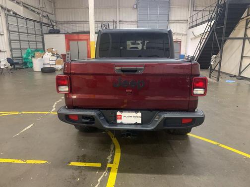 2022 Jeep Gladiator Sport S