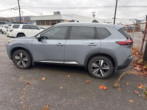 2021 Nissan Rogue SL