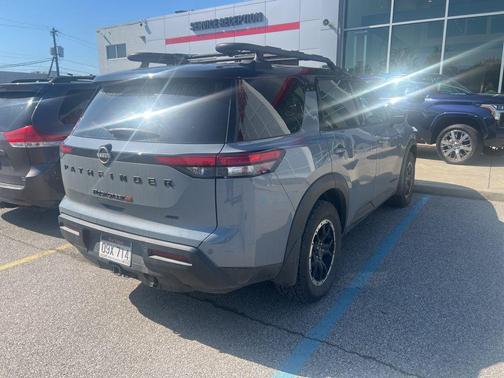 Solid Gray/Super Black 2024 Nissan Pathfinder Rock Creek 4WD