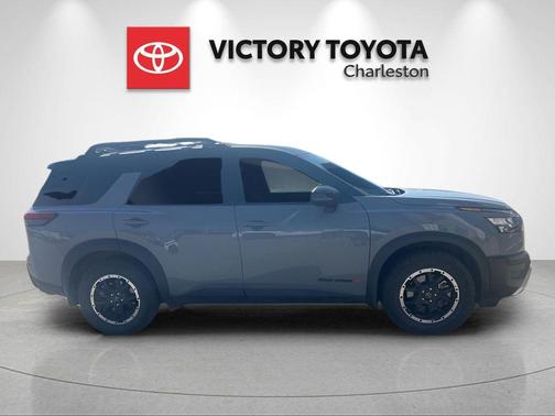 Solid Gray/Super Black 2024 Nissan Pathfinder Rock Creek 4WD