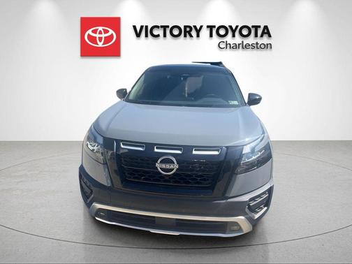 Solid Gray/Super Black 2024 Nissan Pathfinder Rock Creek 4WD