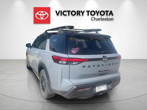 Solid Gray/Super Black 2024 Nissan Pathfinder Rock Creek 4WD