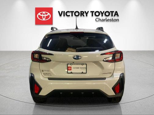 Crystal White Pearl 2024 Subaru Crosstrek Premium