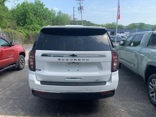 2021 Chevrolet Suburban LT