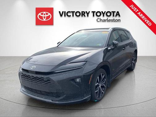 2025 Toyota Crown Signia XLE