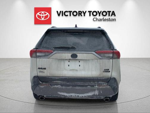 2021 Toyota RAV4 Hybrid SE