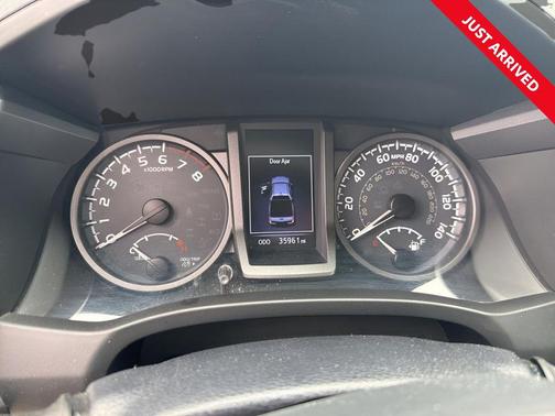 2019 Toyota Tacoma SR