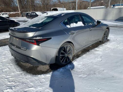 2022 Lexus IS 350 Base