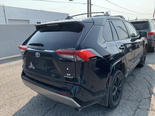 2023 Toyota RAV4 Hybrid SE