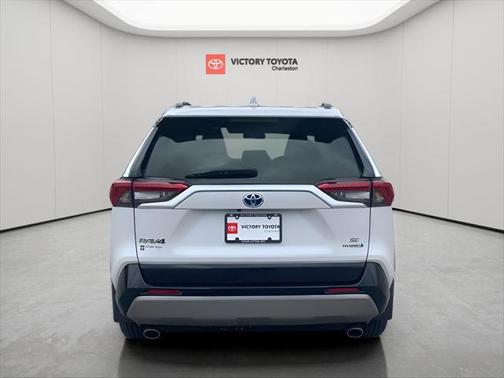 2023 Toyota RAV4 Hybrid SE