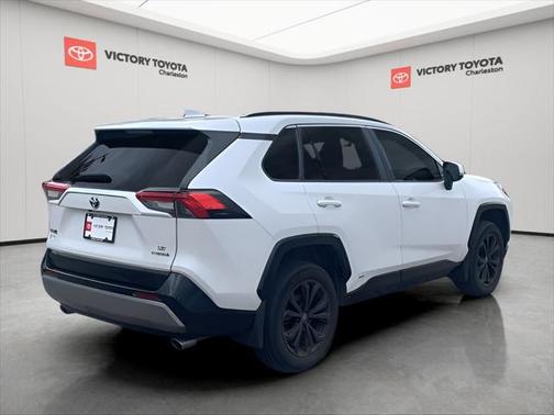 2023 Toyota RAV4 Hybrid SE
