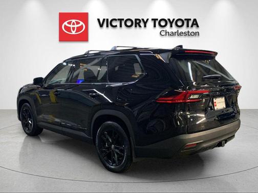 2026 Toyota Highlander Hybrid Base