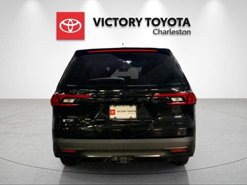 2026 Toyota Highlander Hybrid Base