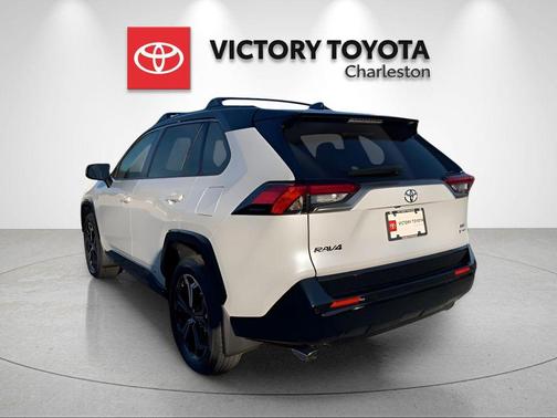 2025 Toyota RAV4 Hybrid SE