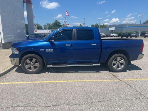 Blue Streak Pearlcoat 2016 RAM 1500 Big Horn