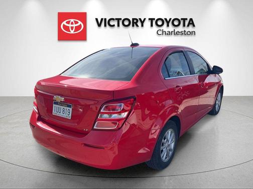 2020 Chevrolet Sonic FWD Sedan LT