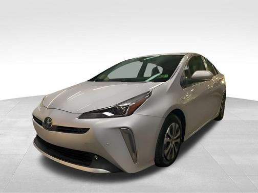 2021 Toyota Prius LE