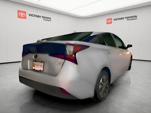 2021 Toyota Prius LE