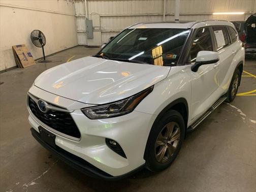 2023 Toyota Highlander Hybrid XLE