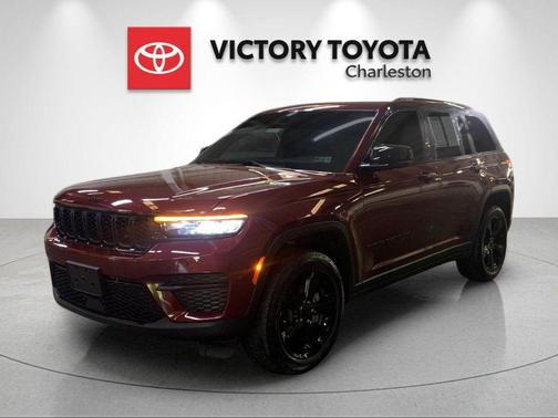 Velvet Red Pearlcoat 2025 Jeep Grand Cherokee Altitude