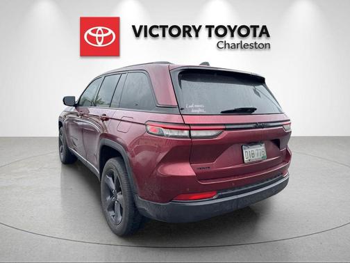 Velvet Red Pearlcoat 2025 Jeep Grand Cherokee Altitude