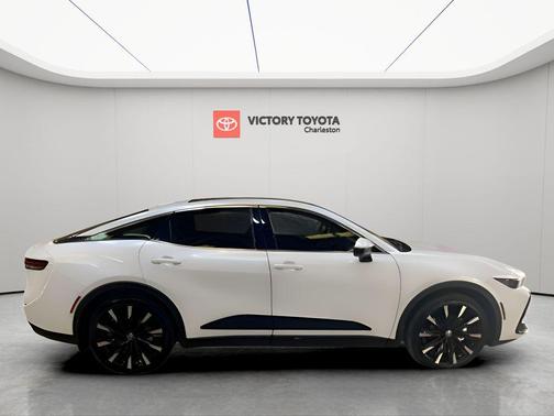 2025 Toyota Crown Platinum