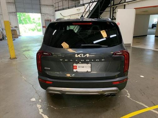 2022 Kia Telluride S