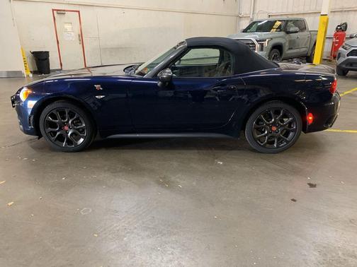 2020 FIAT 124 Spider Base