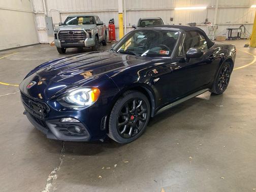 2020 FIAT 124 Spider Base