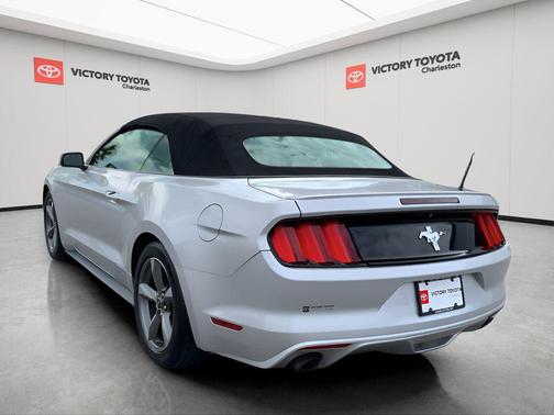 2016 Ford Mustang V6