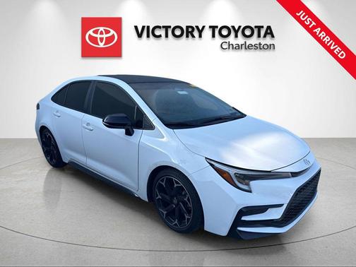 Ice Cap/Midnight Black Metallic 2025 Toyota Corolla FX