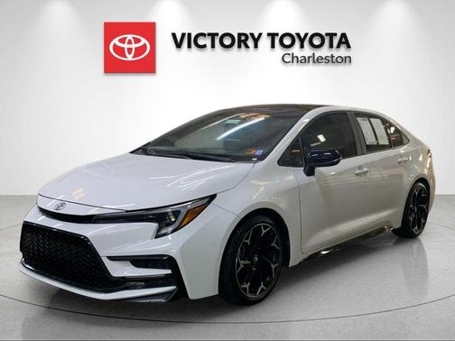 Ice Cap/Midnight Black Metallic 2025 Toyota Corolla FX