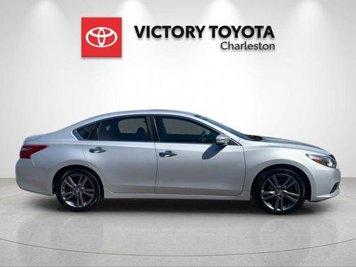 Brilliant Silver 2018 Nissan Altima 3.5 SL