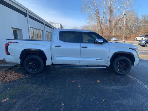 2023 Toyota Tundra Hybrid 1794 Edition