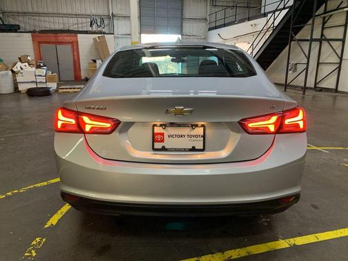 2021 Chevrolet Malibu FWD LT