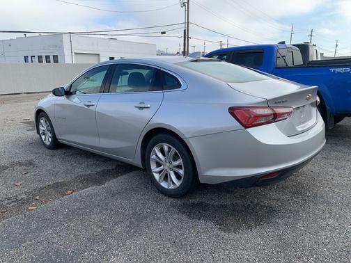 2021 Chevrolet Malibu FWD LT