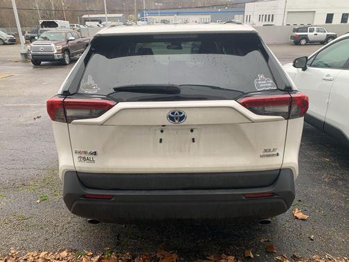 2023 Toyota RAV4 Hybrid XLE