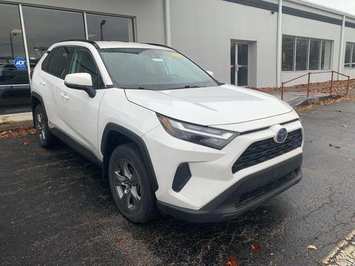 2023 Toyota RAV4 Hybrid XLE