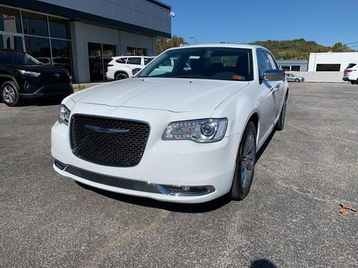 2019 Chrysler 300 Limited