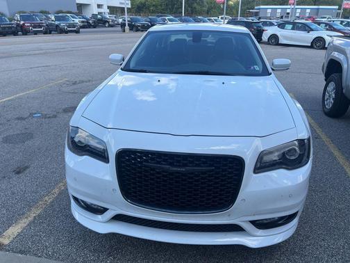 2023 Chrysler 300 Touring