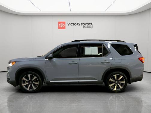 2024 Honda Pilot Touring 8-Passenger