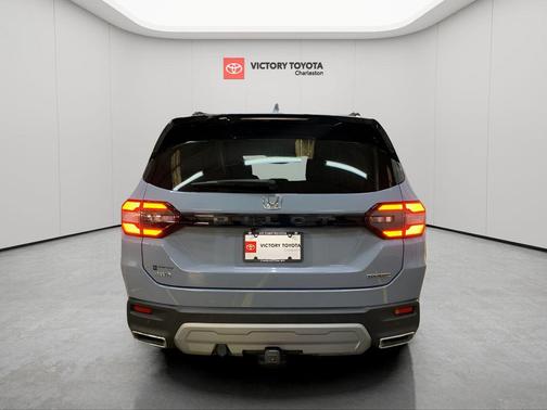 2024 Honda Pilot Touring 8-Passenger